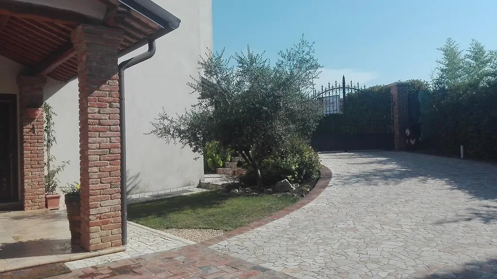 Residenza Airone Guest House Vicenza 0*,  Italy